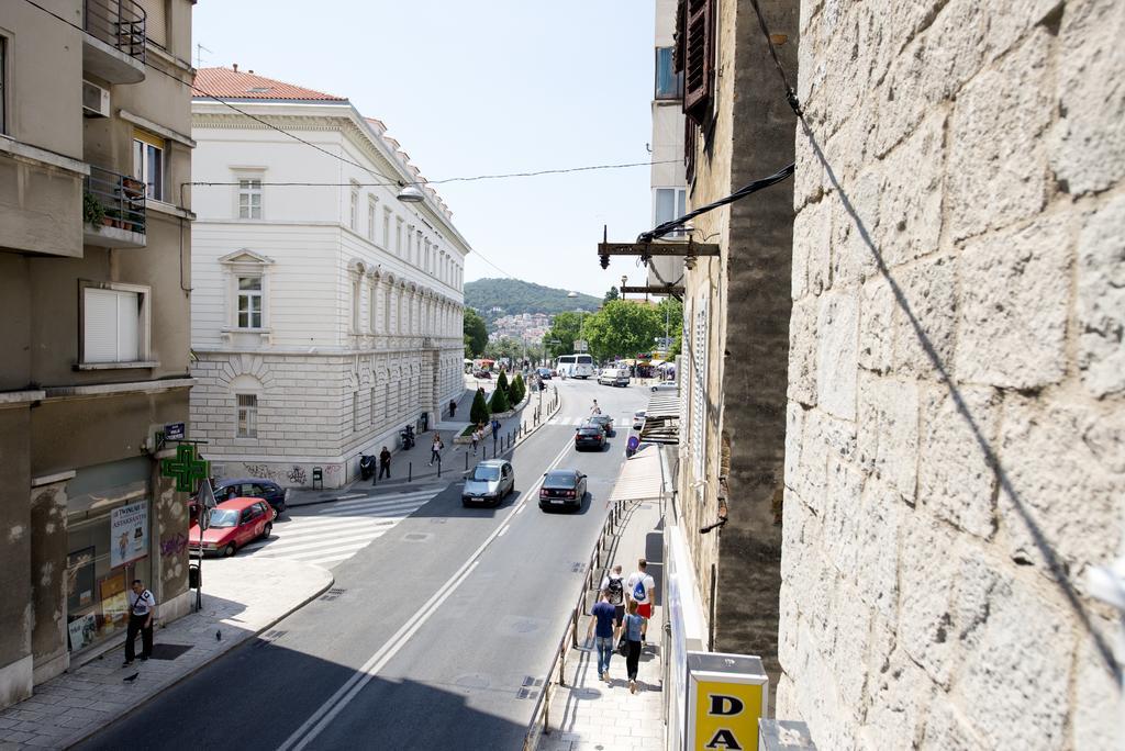 Apartment Dea Split Bagian luar foto