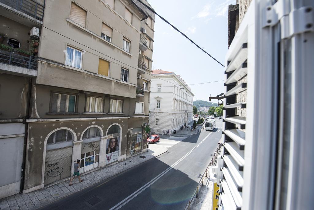Apartment Dea Split Bagian luar foto