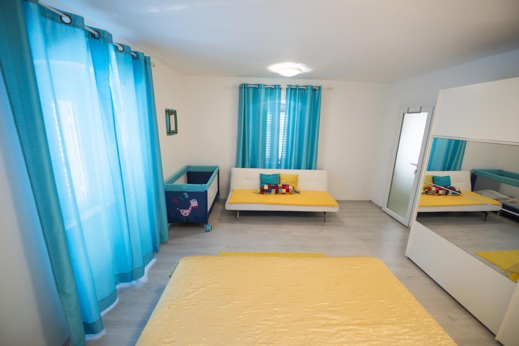Apartment Dea Split Bagian luar foto