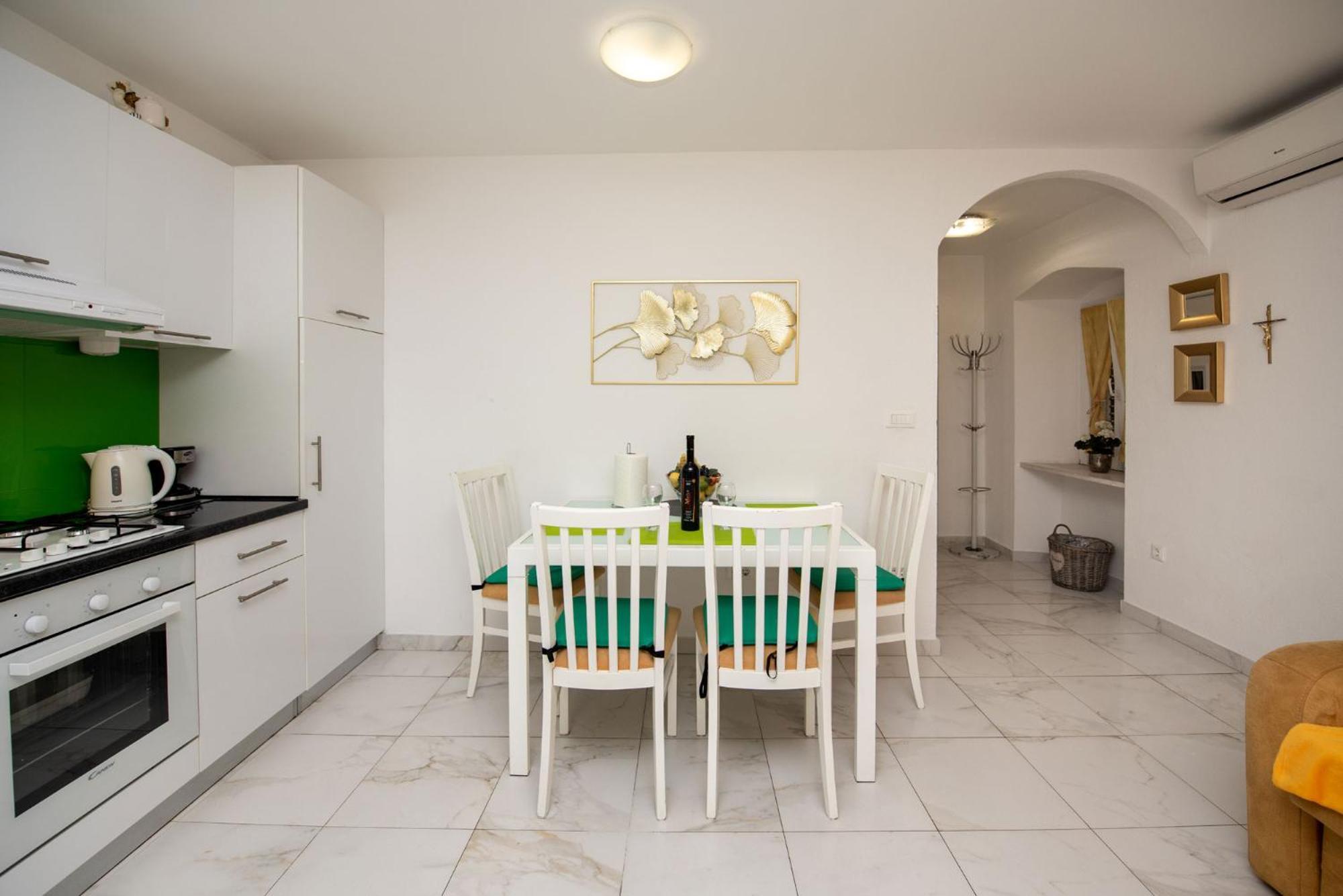 Apartment Dea Split Bagian luar foto