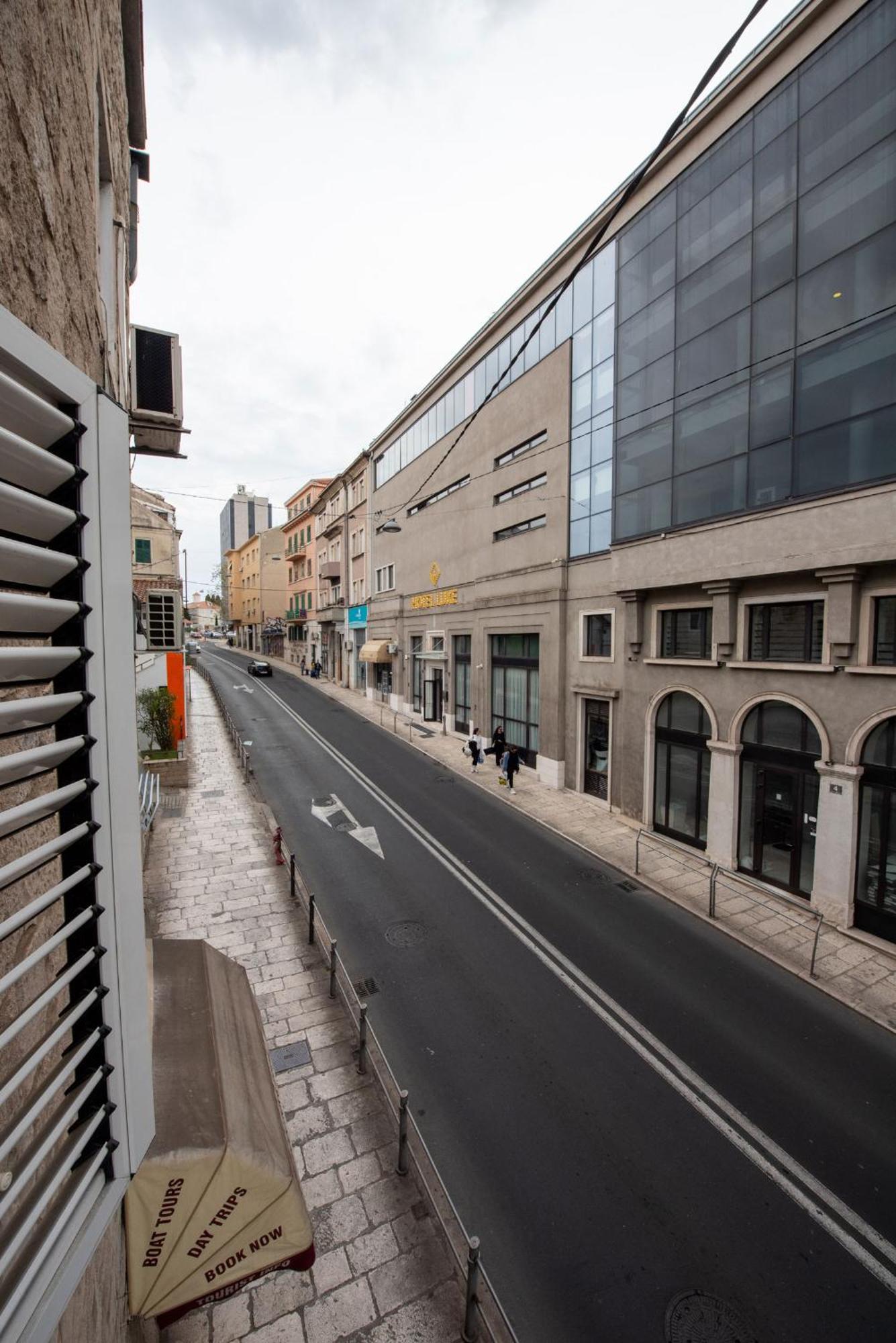 Apartment Dea Split Bagian luar foto